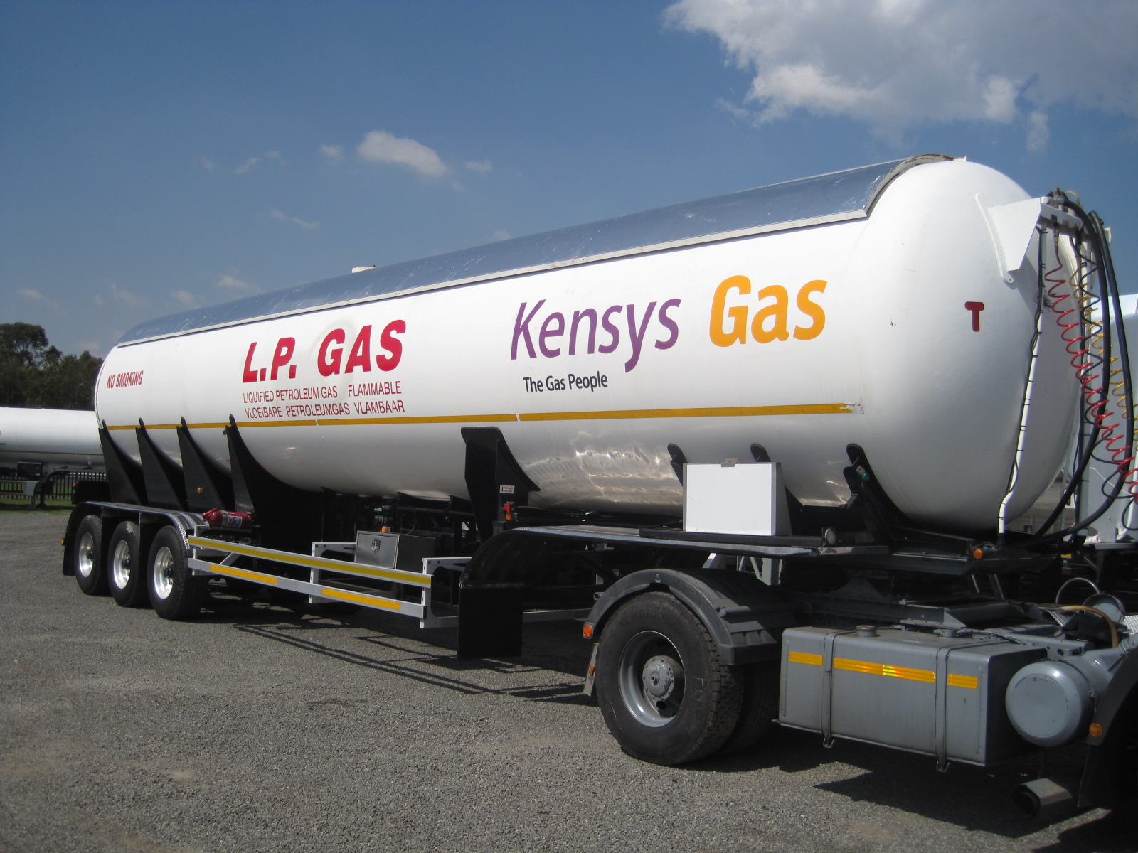 gas transportation vehicle